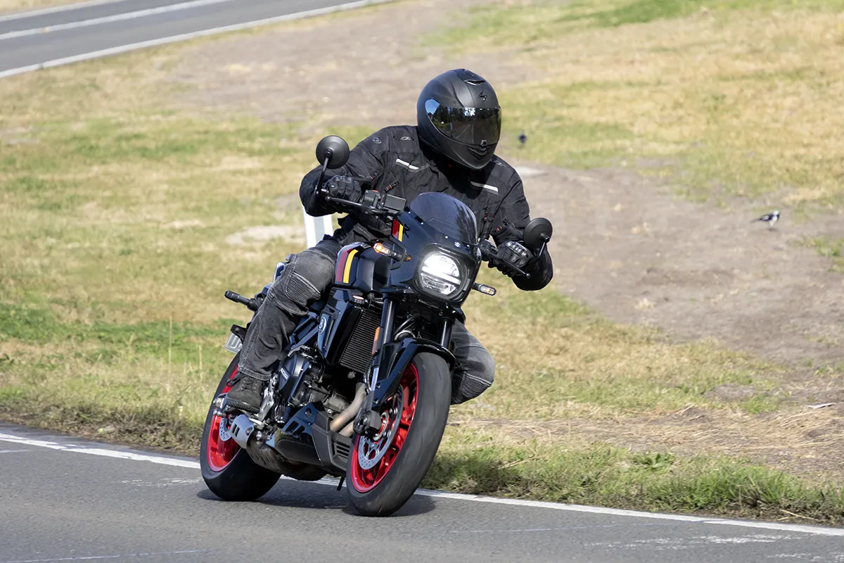 GSX8TT_6