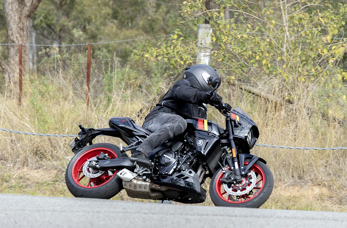 GSX8TT_4