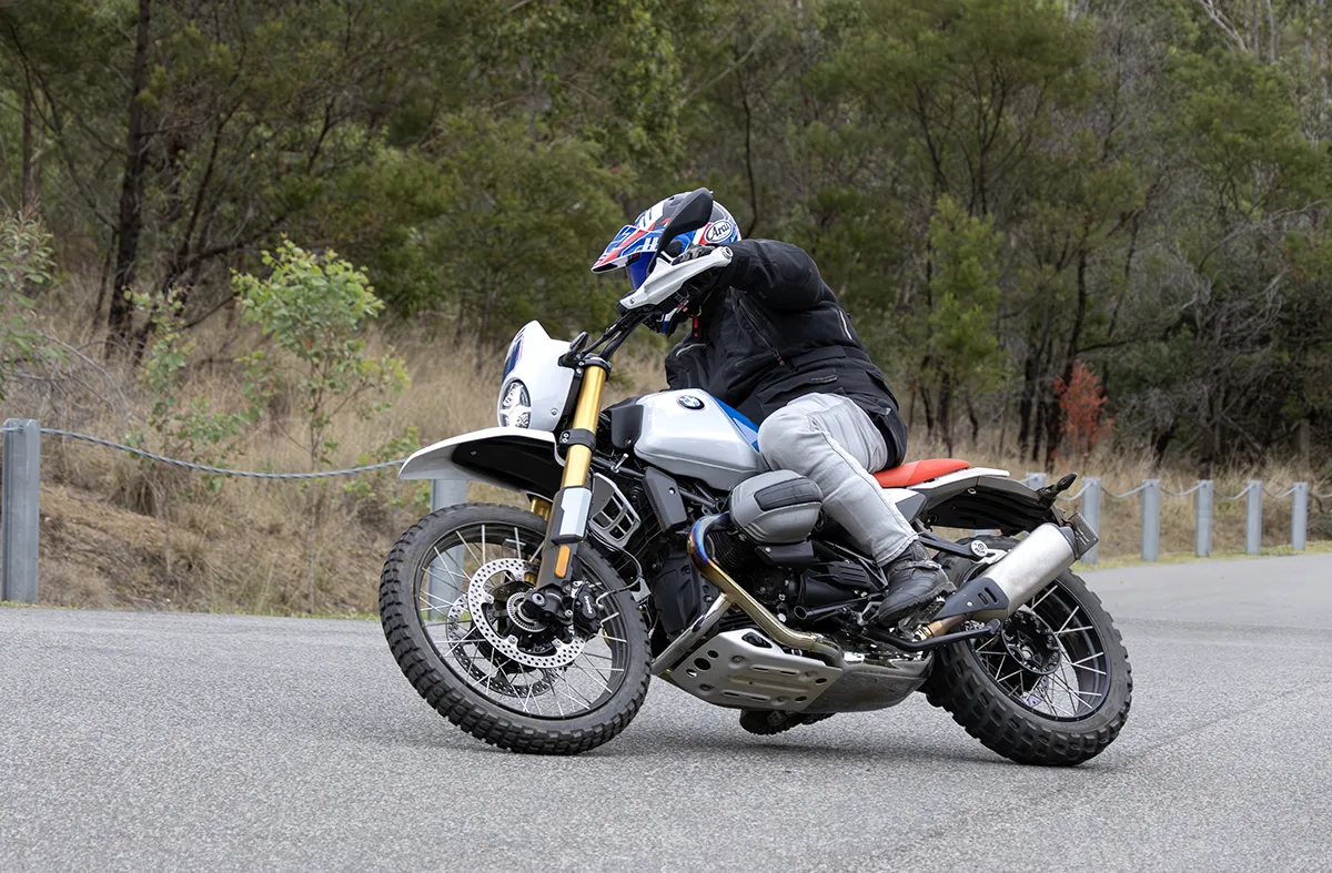 R12GS_1
