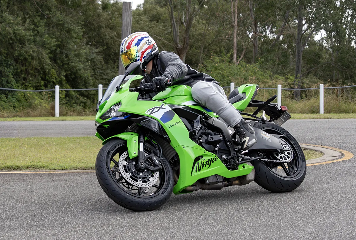 ZX6R_1