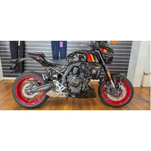 2025 Suzuki 800CC GSX-8TT Road