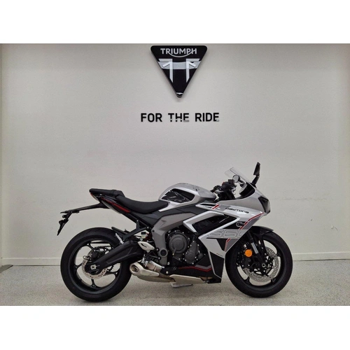 2026 Triumph Daytona 660 Super Sport