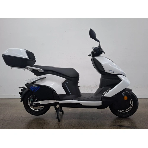 2024 CFMOTO 150CC 150 Zeeho AE8