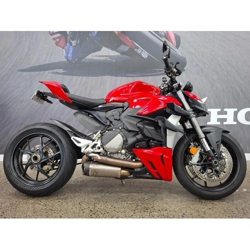 2022 Ducati Streetfighter V2 Naked