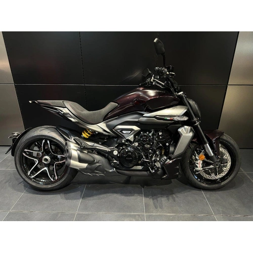 2026 DUCATI 1200CC XDIAVEL V4 CRUISER