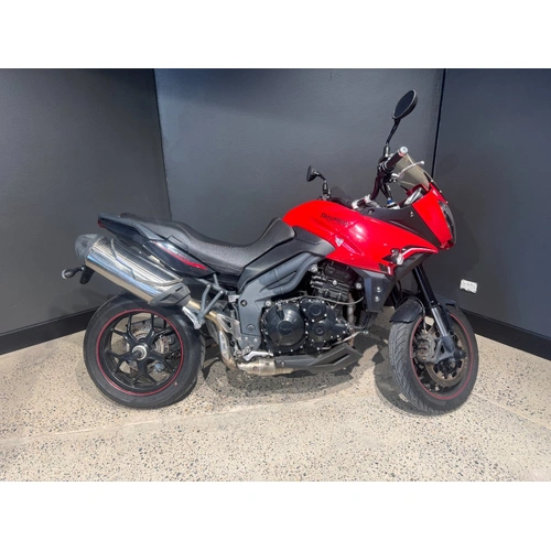 2013 TRIUMPH 1050CC TIGER 1050 SE