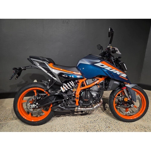 2025 Ktm 390CC 390 DUKE Road