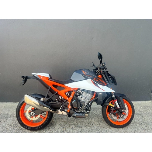 2026 Ktm 990CC 990 DUKE R Road