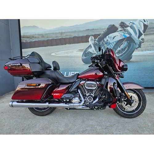 2018 HARLEY-DAVIDSON 1900CC FLHTKSE CVO LIMITED CRUISER