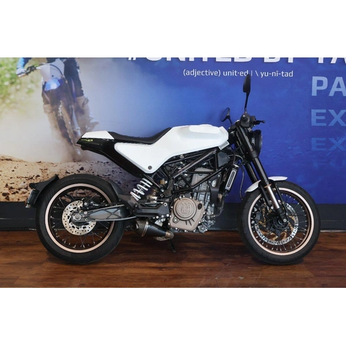 2018 HUSQVARNA 370CC SVARTPILEN 401 Road