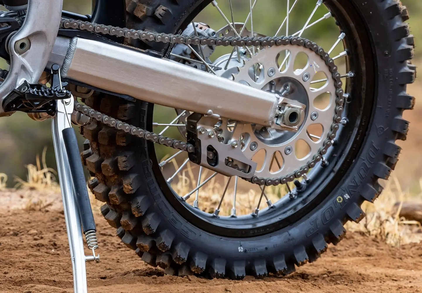 Cross country tyres