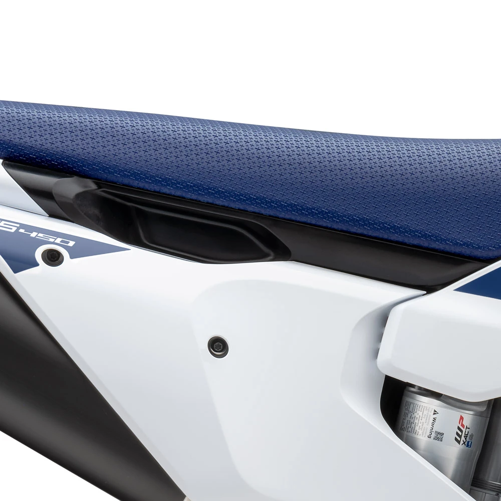 Polyamide-reinforced aluminium subframe