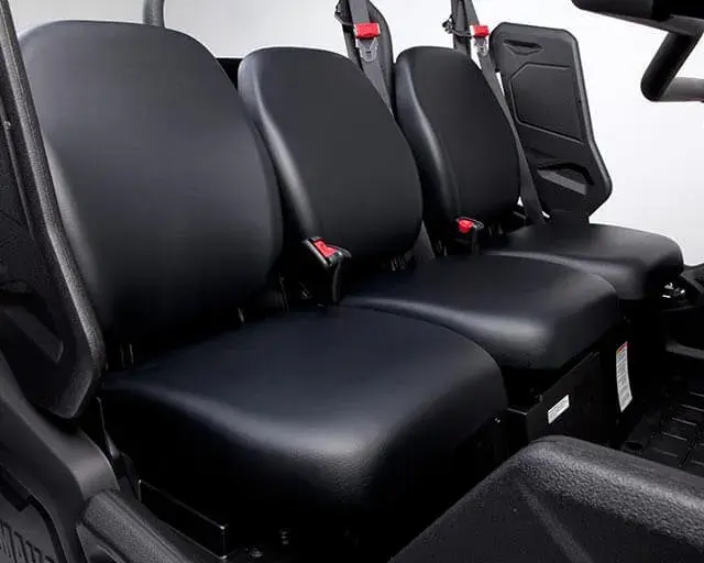 Spacious 3-seat layout