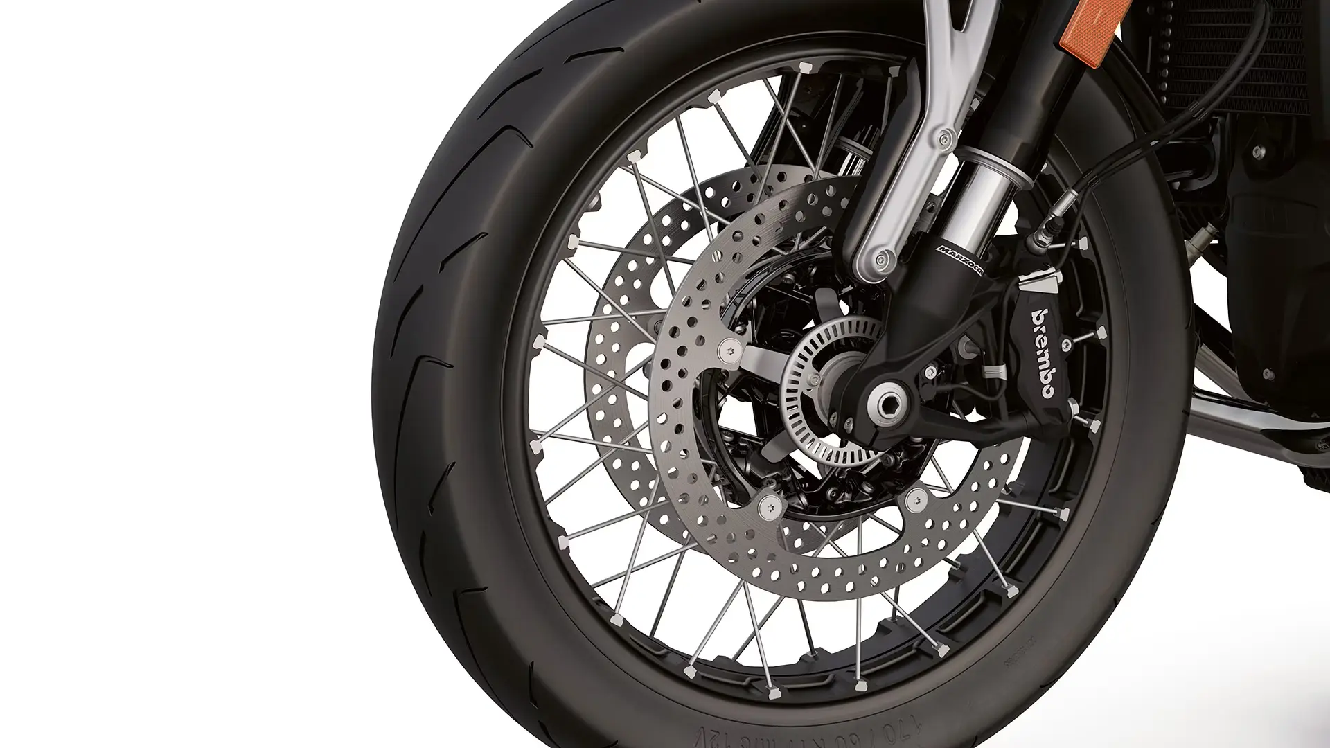 Shine on: gold and black spoked wheels