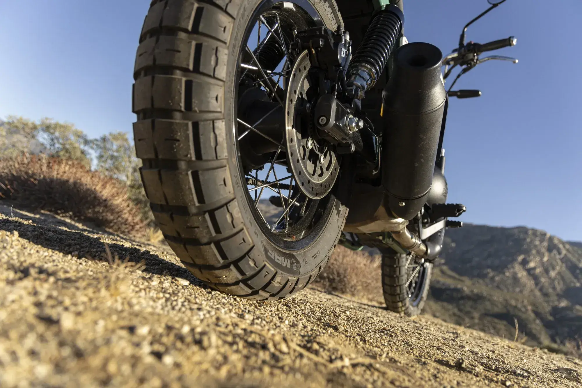 BRAKES & TYRES