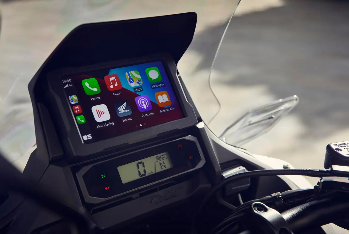 Apple CarPlay and Android Auto
