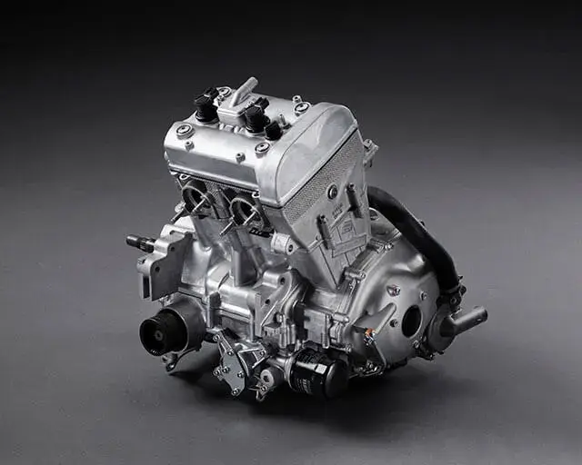 Powerful 999cc Parallel Twin Engine