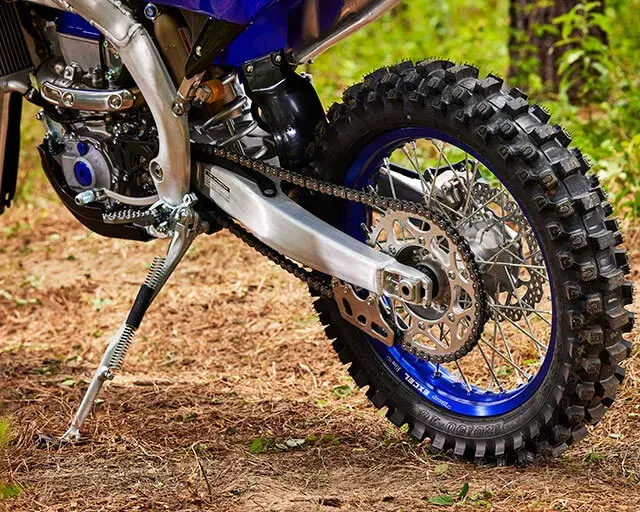 Cross County Features