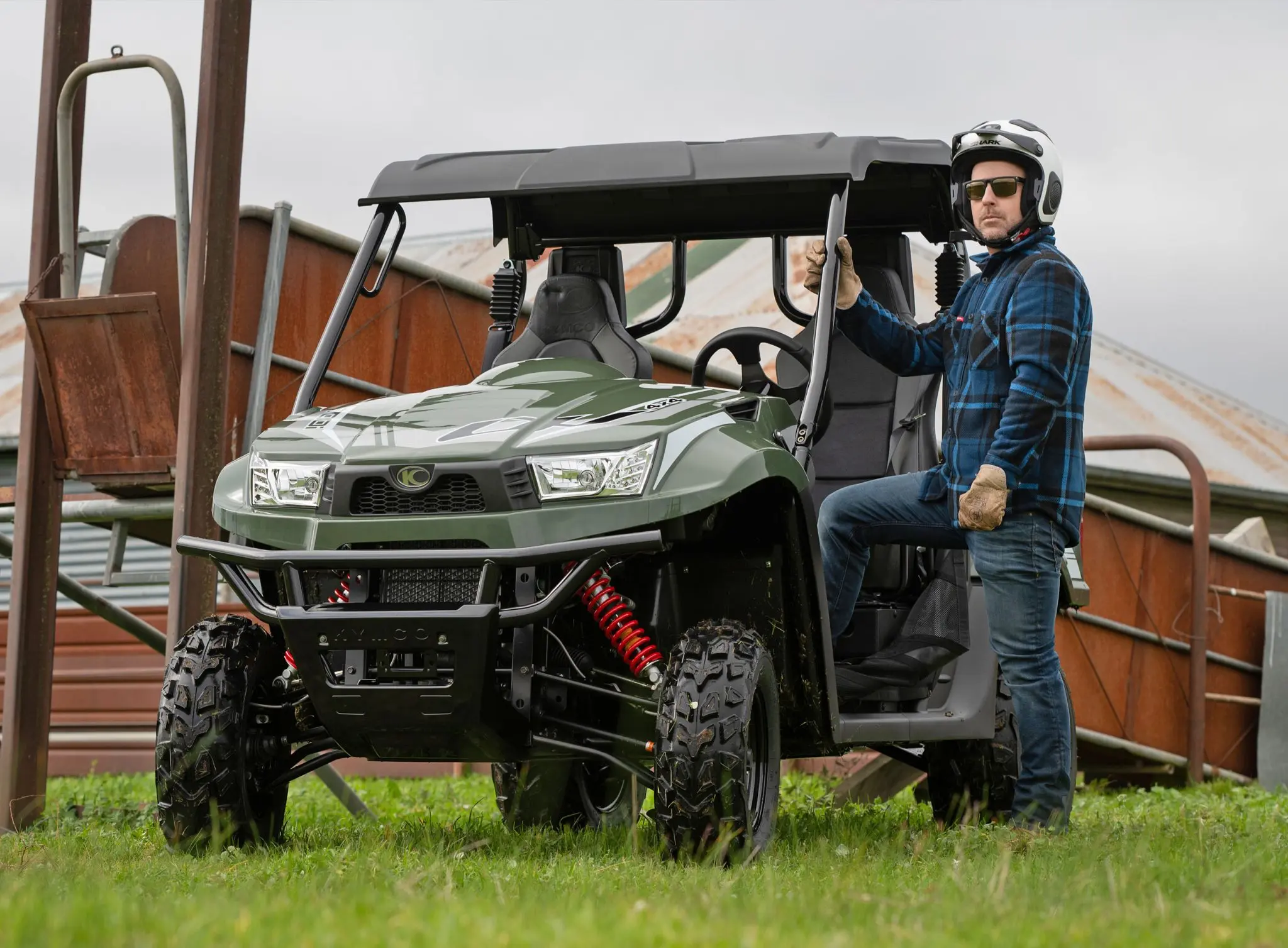 UXV 700i EPS