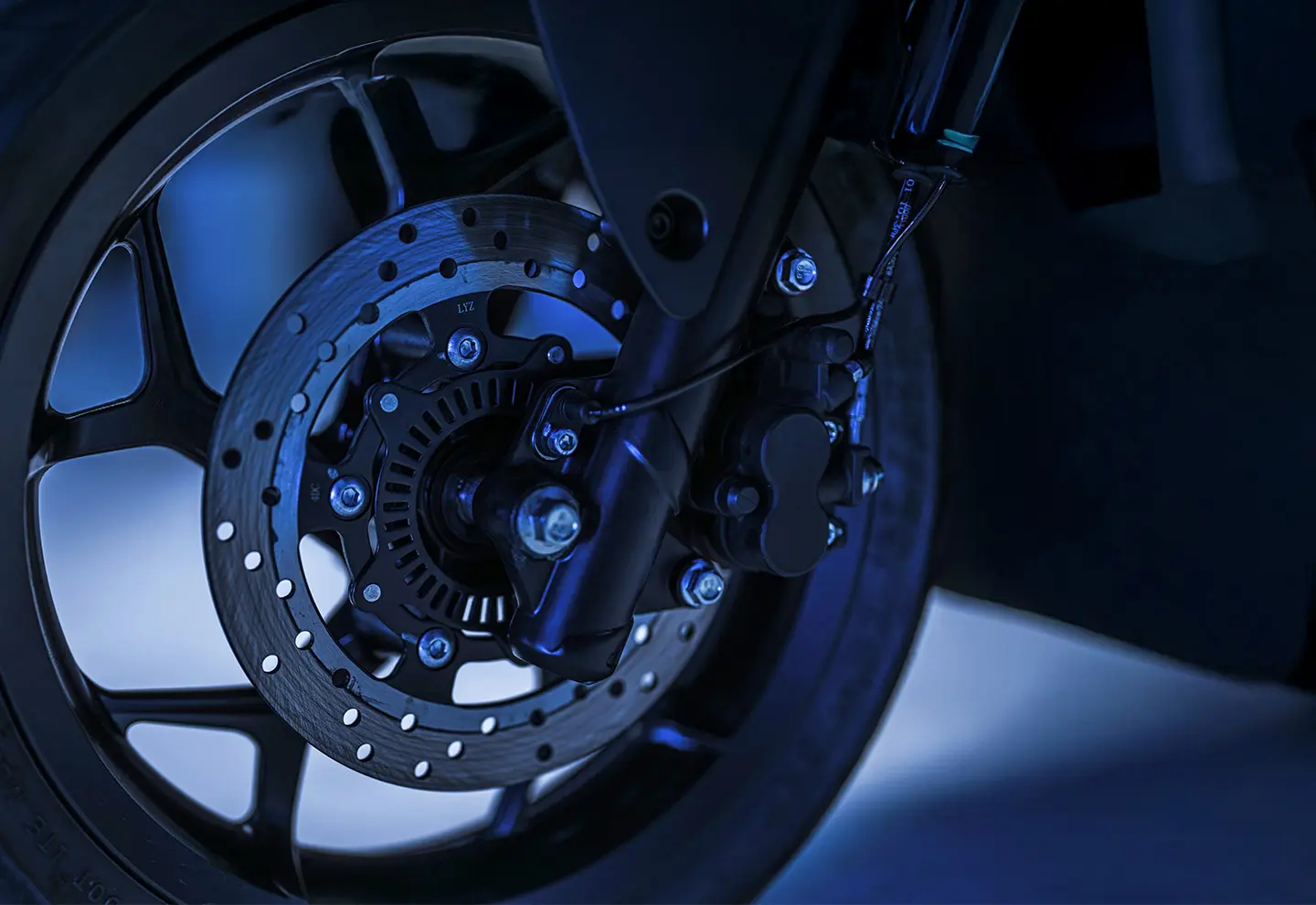 PREMIUM SUSPENSION AND BRAKING