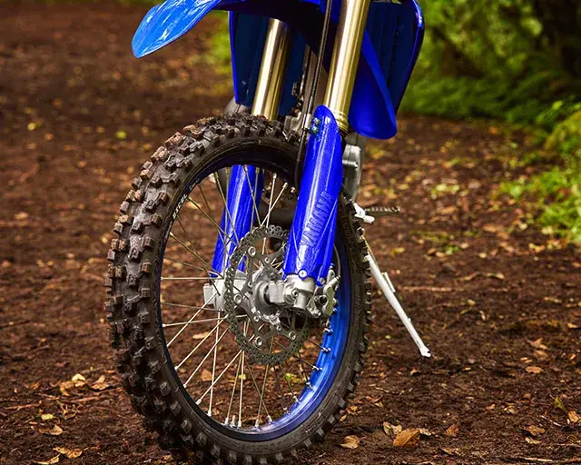 Enduro-specific wheels and tyres
