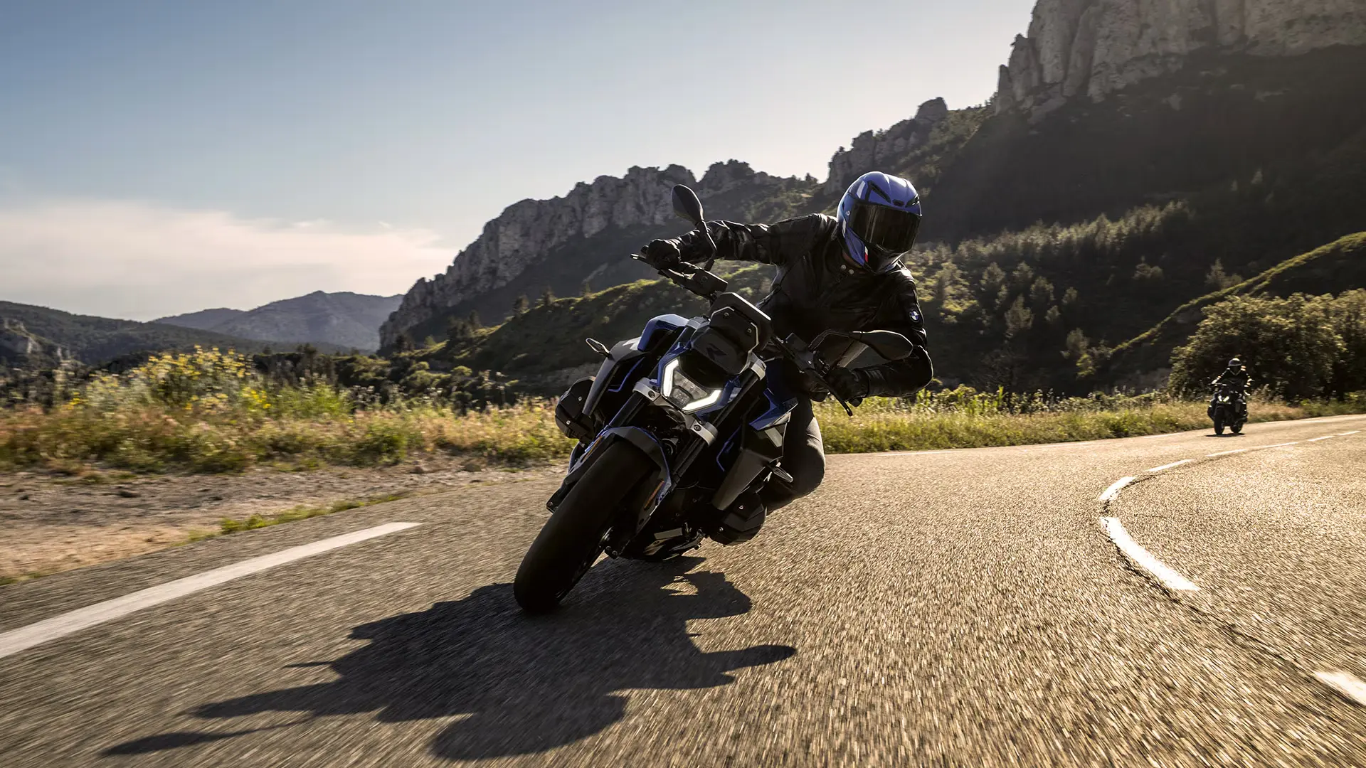 R 1300 R