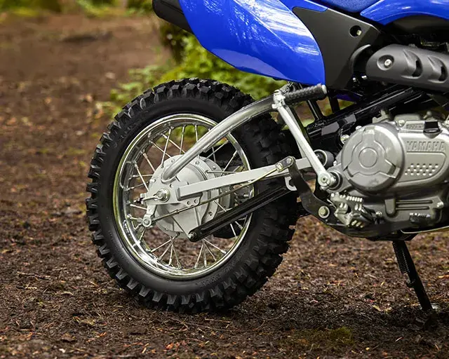Smooth-action drum brakes