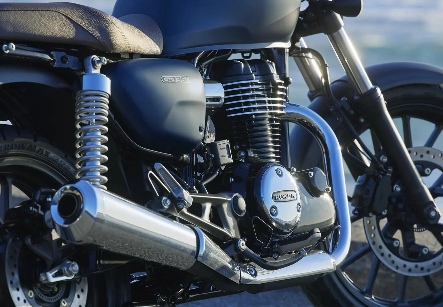 348cc single cylinder engine